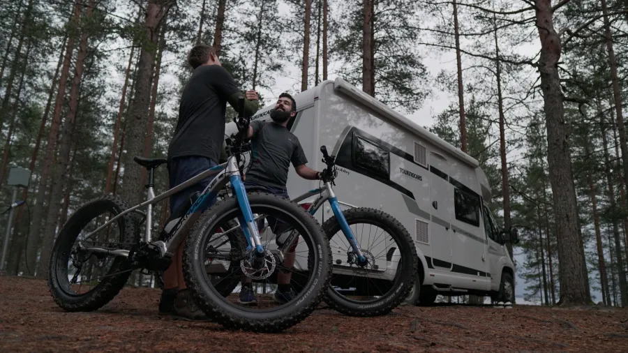 Leon Riener_Touring Cars motorhome holiday_RockMachine eBikes